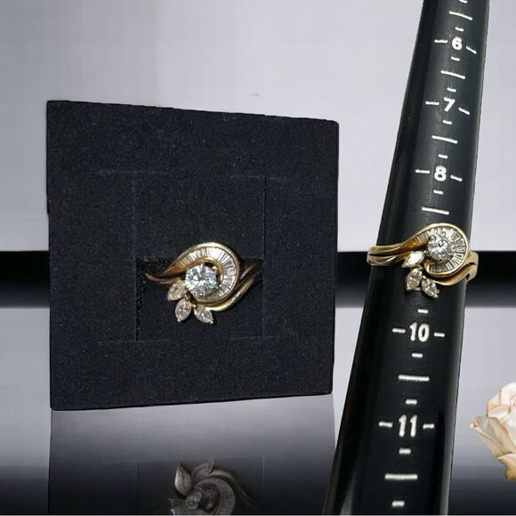 Diamond Baguette Swirl l 14Kt Gold Wedding Ring Set l Size 9 - Picture 4 of 6